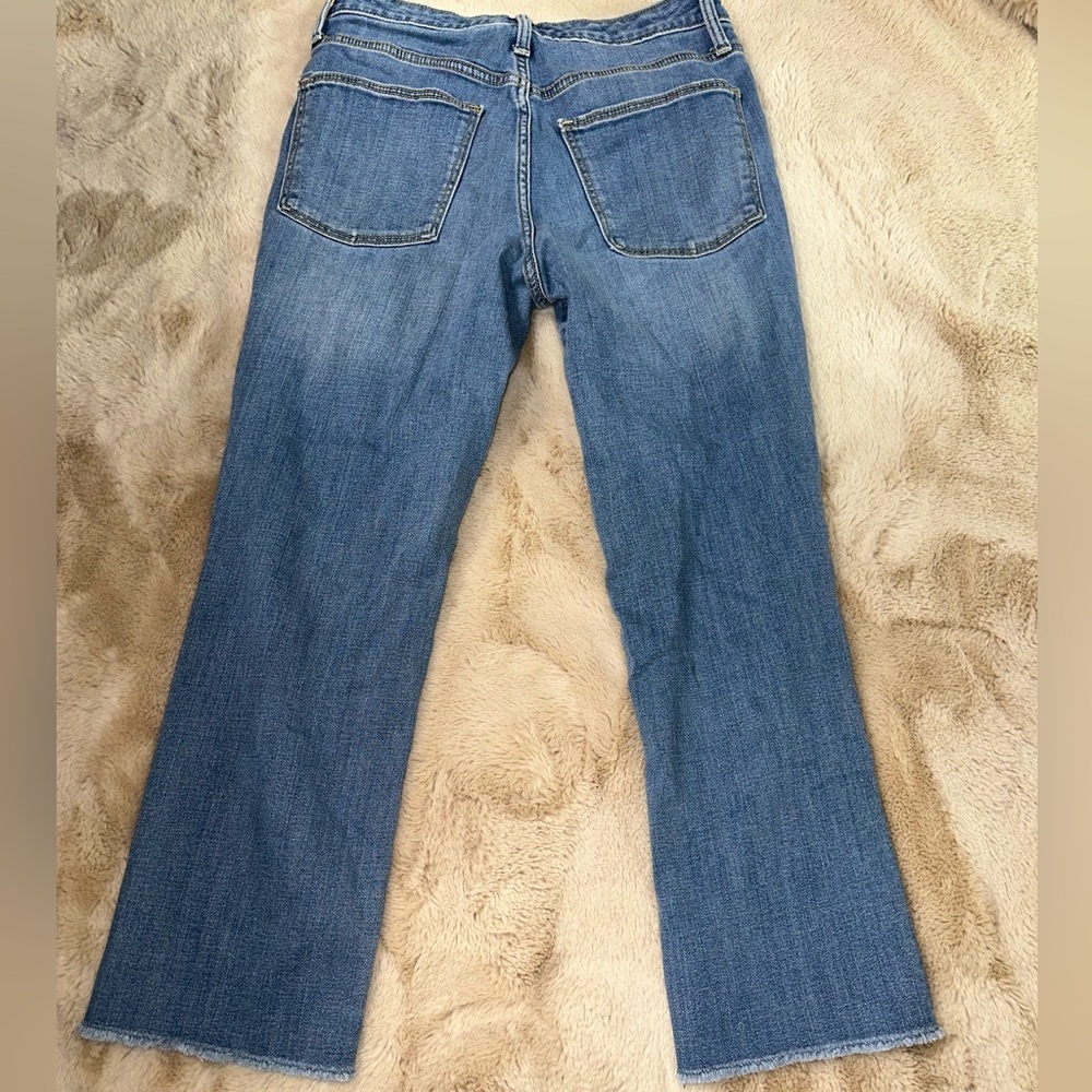 Universal Thread Light Blue Distressed Cropped Jeans - Picture 6 of 9